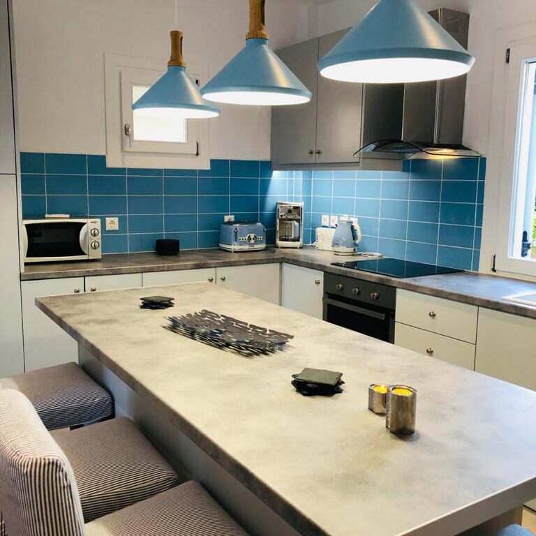 e6f8e99f-4aec-49b6-b01e-f11fc532779b